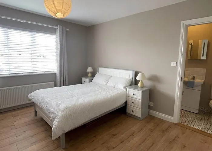 5 The Links - Tullan Hébergement de vacances